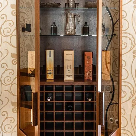 Airhome - Tree Spirit Ταλίν